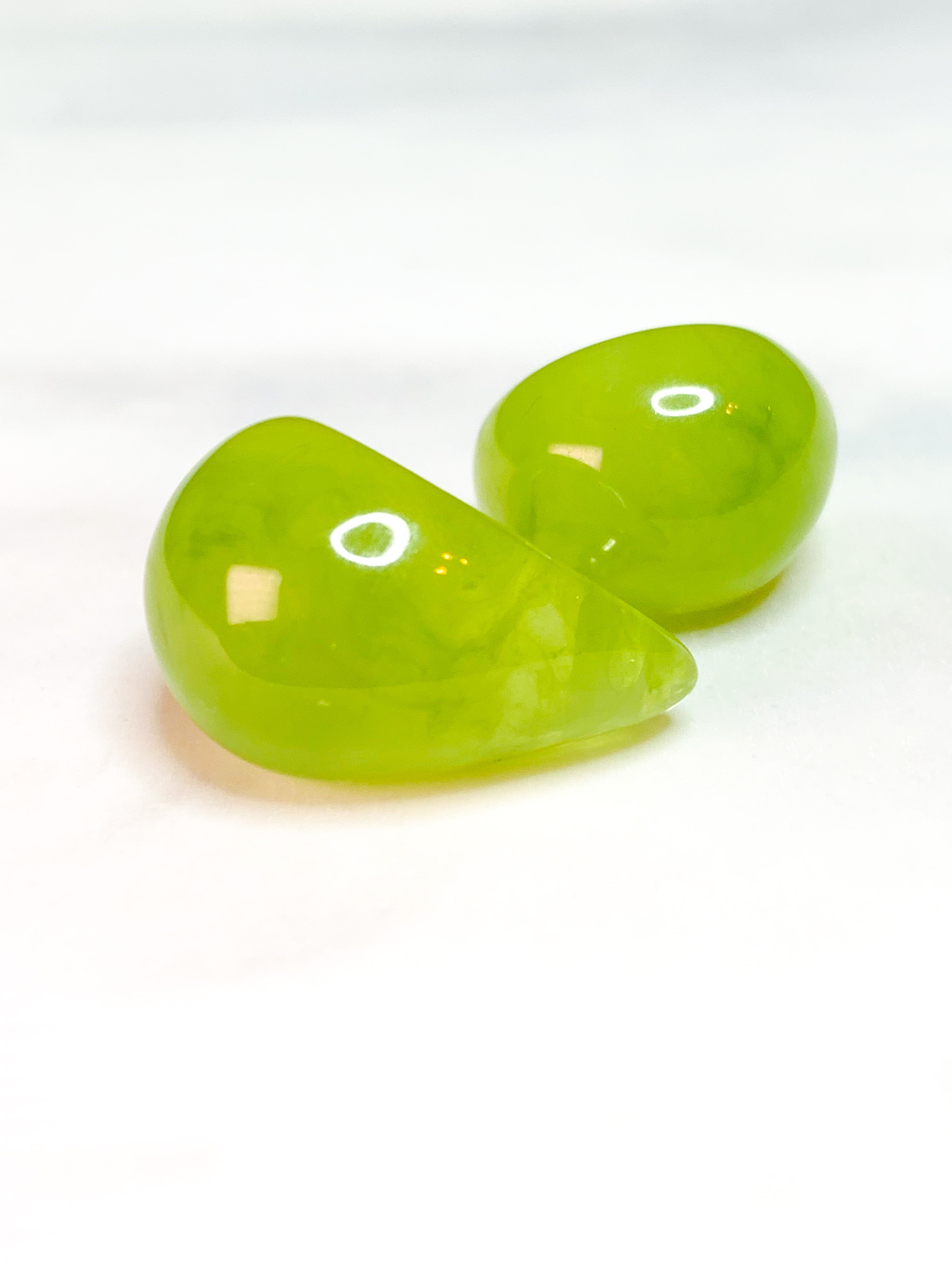 LIME GREEN RESIN STUDS